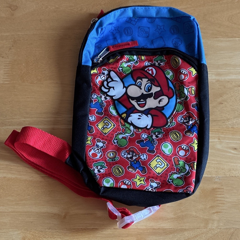 Nintendo Super Mario Small Kids Crossbody Red/Blue Mario Yoshi Graphic Zip